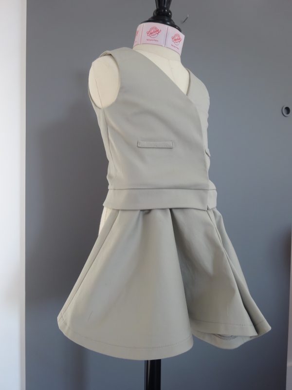 Ensemble smoké portant. 1