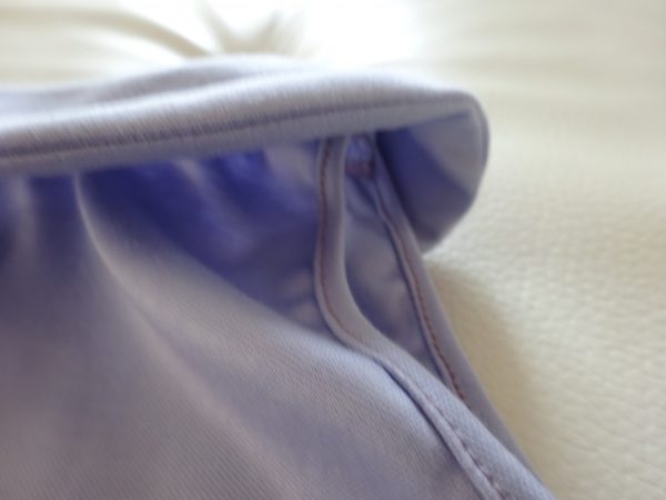 Top lilas détail